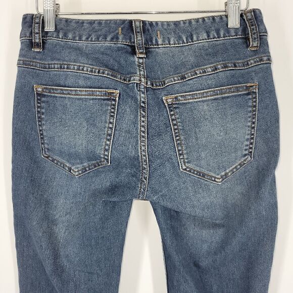 Free People distressed blue jeans size 25. - Picture 3 of 10